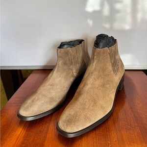 NEW Women’s Aquatalia Rosalin Weatherproof Suede Ankle Boots